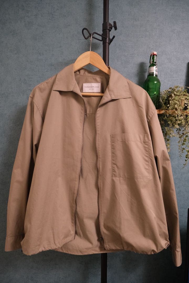 【即完品】TOMORROWLAND ジップアップ ジャケット