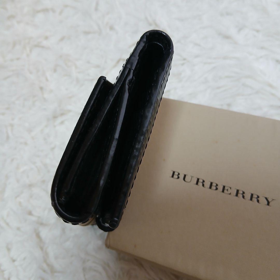 【BURBERRY】ノバチェック　PVC　レザー　ゴールド金具　３つ折り財布