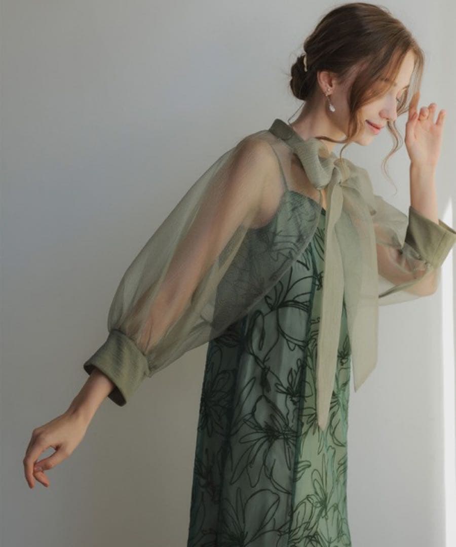 シアーボウタイブラウス&花柄ワンピースセット グリーン Sサイズ