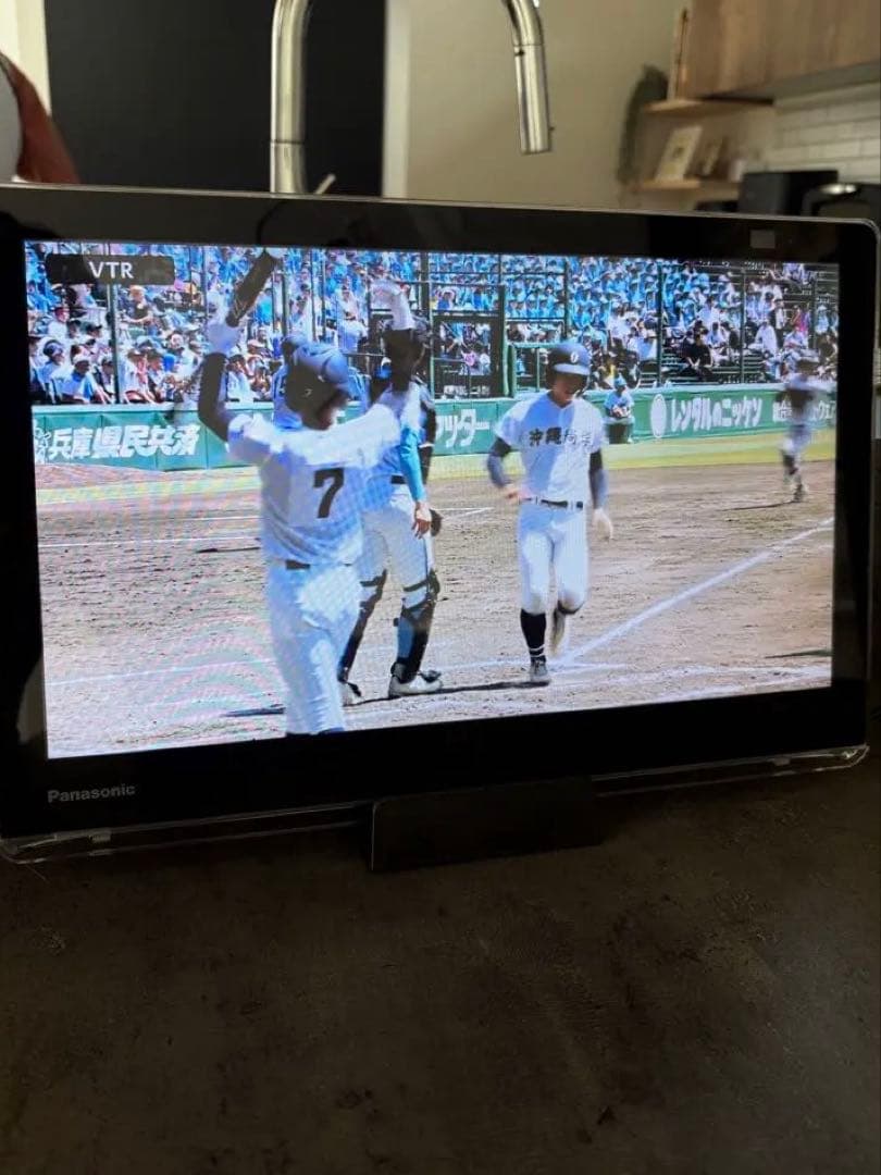 パナソニック　15V型 液晶テレビ プライベート・ビエラ UN-15S11