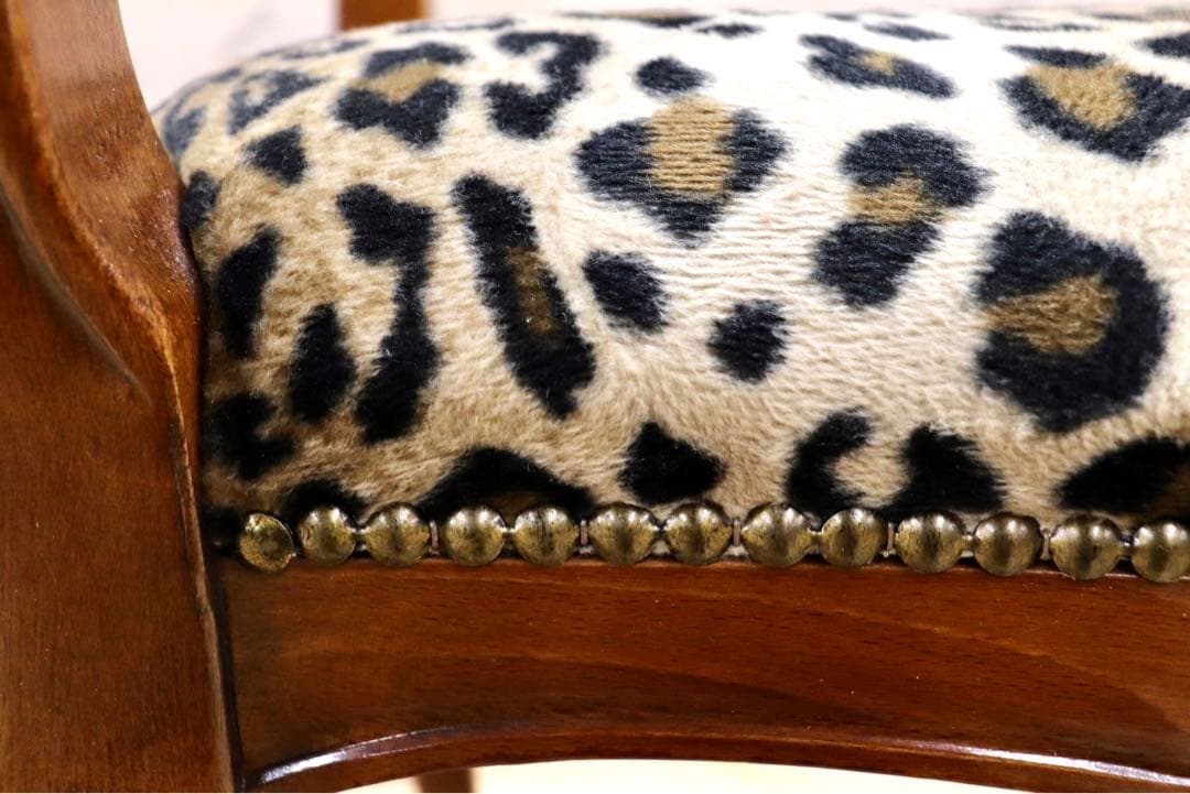 GMHK806○イタリア製 猫脚 スツール 豹柄 鋲打ち チェア 椅子 オット