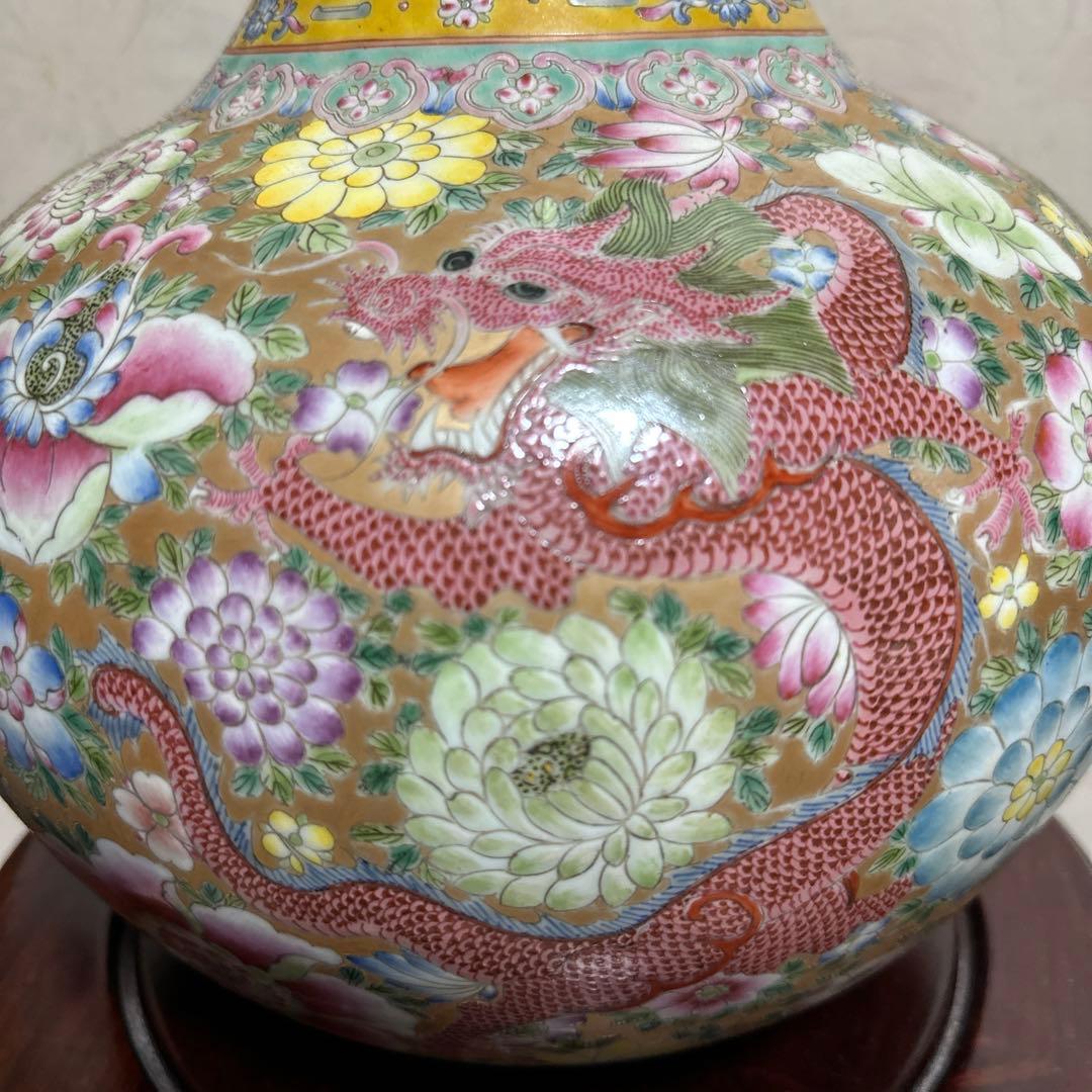 綺麗な花瓶　中国色絵龍の図　天球瓶　高さ約39cm