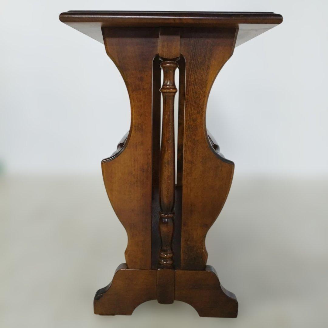 【引取り歓迎】カリモク コロニアル サイドテーブル マガジンラック付き