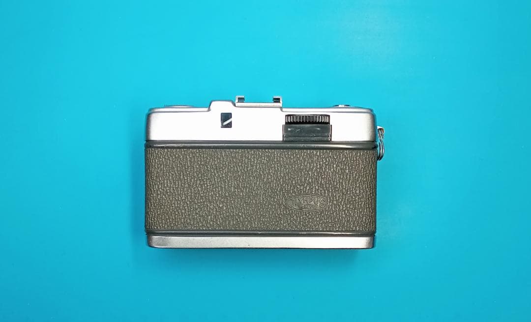 希少 / 初代片耳 / 動作品 Olympus Pen