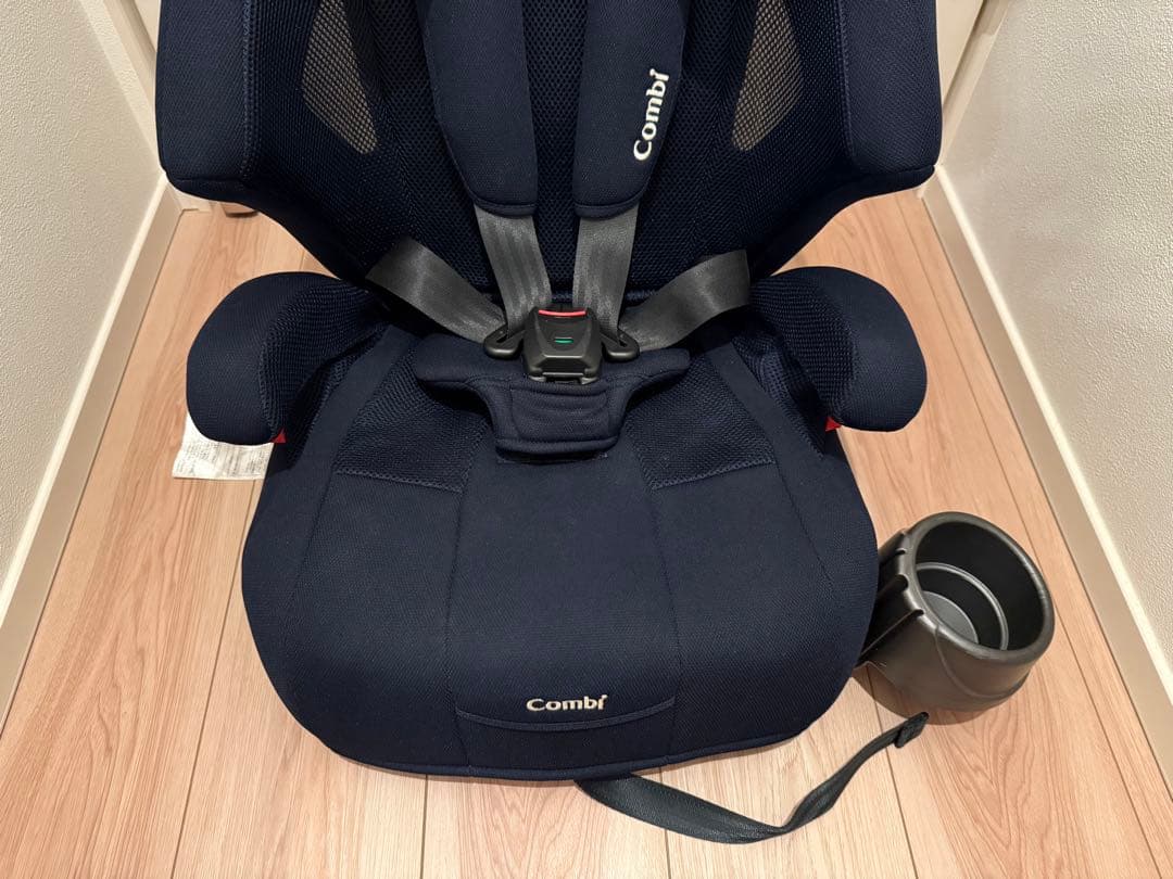 【極美品】Combi コンビ ジョイトリップ エアスルー GH ジュニアシート