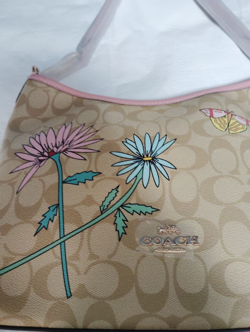 1/25まで大特価！新品　COACH 花と蝶 ショルダーバッグプラ袋布袋付
