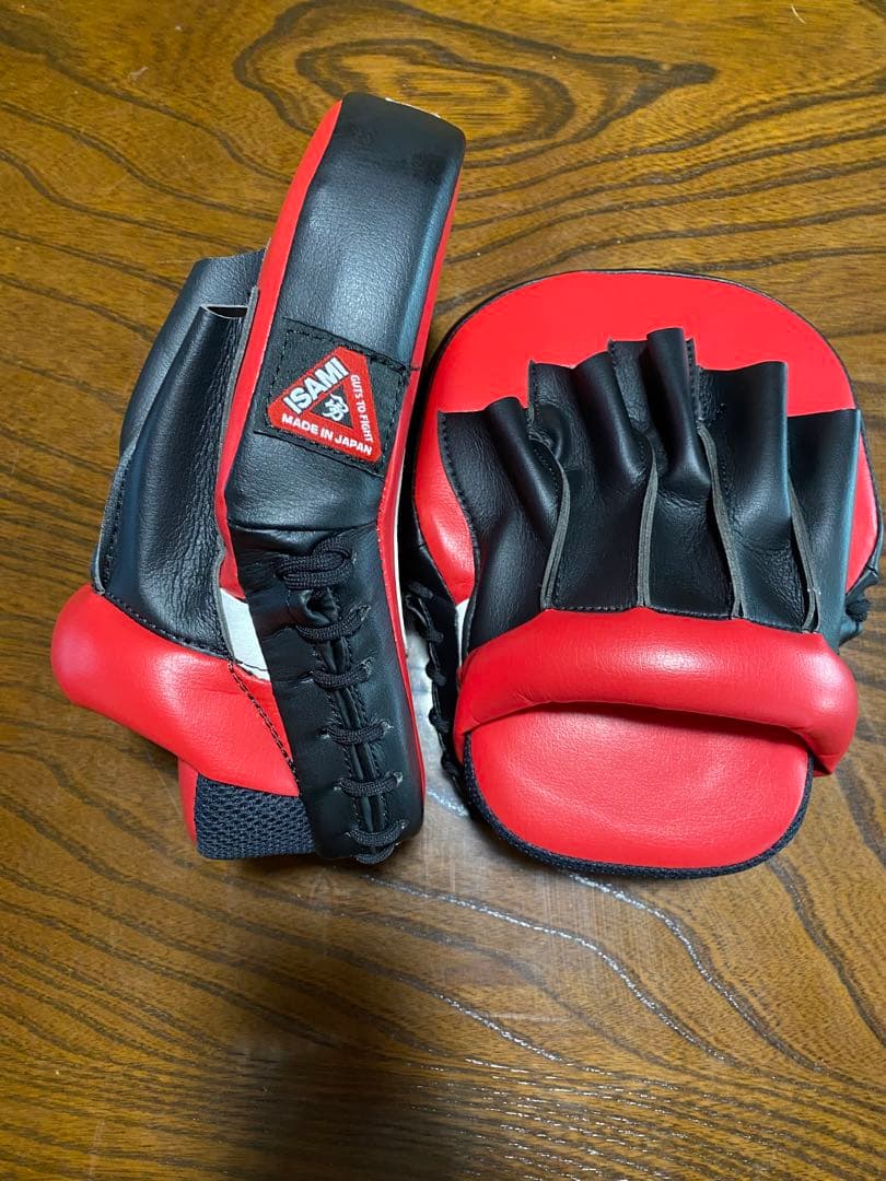 イサミ　 BOXER HARD KNOCK LIFE パンチングミット