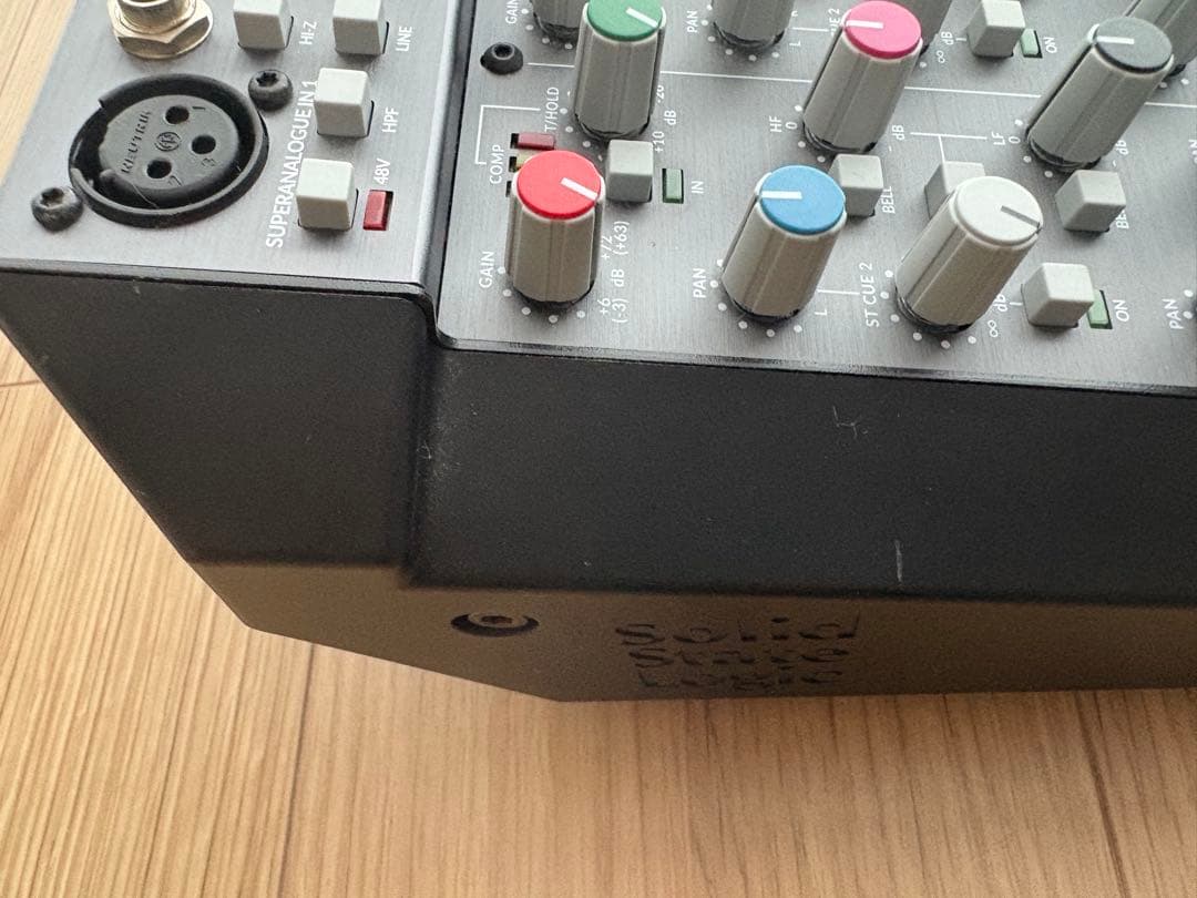 Solid State Logic SIX アナログミキサー　付属品一色