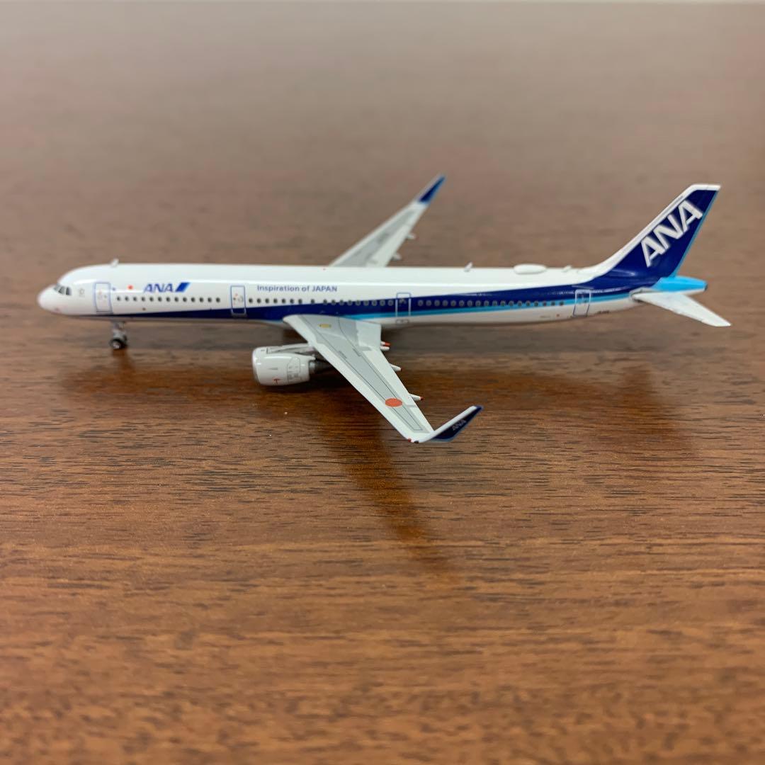 ❶　1/400　ANA 全日空 AIRBUS A321-211 JA111A