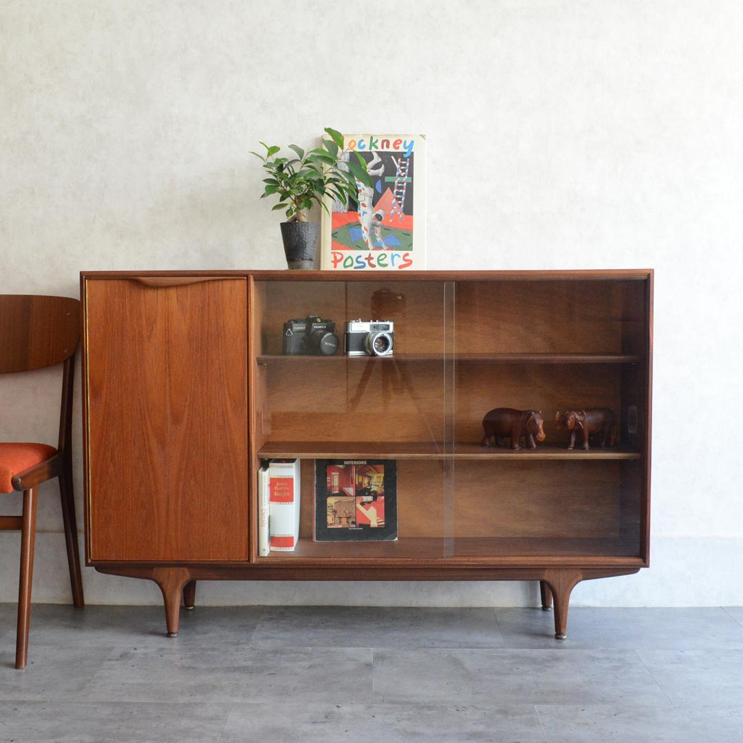 マッキントッシュ ヴィンテージ ガラスキャビネット サイドボード ディスプレイ