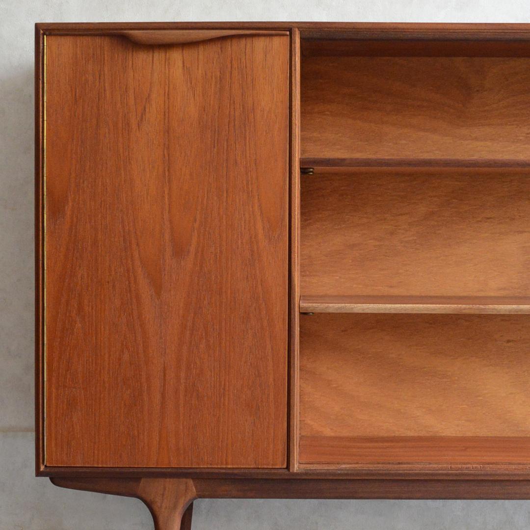 マッキントッシュ ヴィンテージ ガラスキャビネット サイドボード ディスプレイ