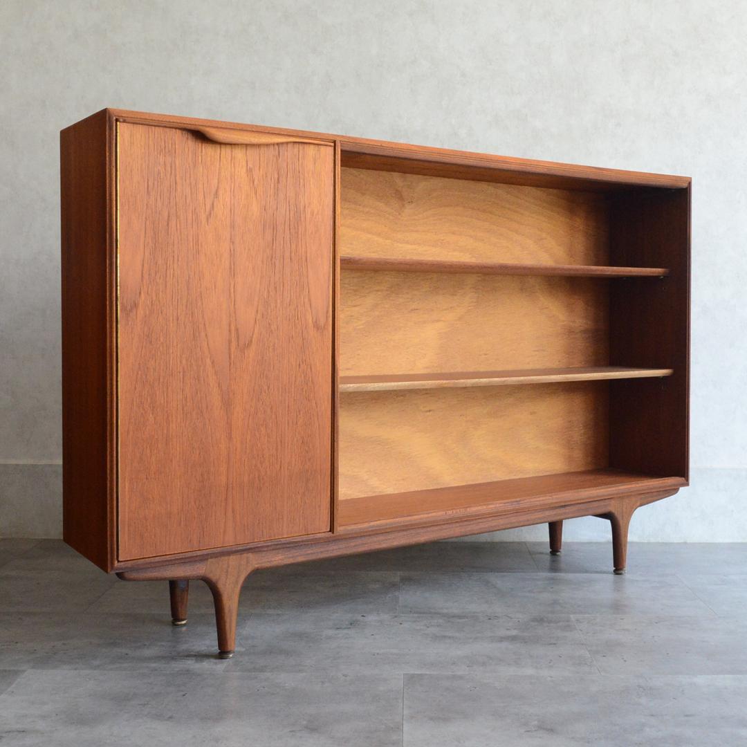 マッキントッシュ ヴィンテージ ガラスキャビネット サイドボード ディスプレイ