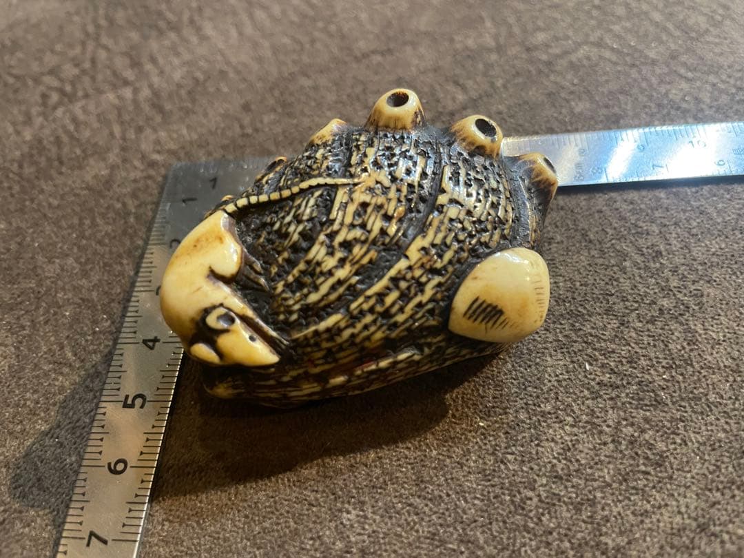 根付 アワビと鼠 骨 牙等天然素材 大型 無銘