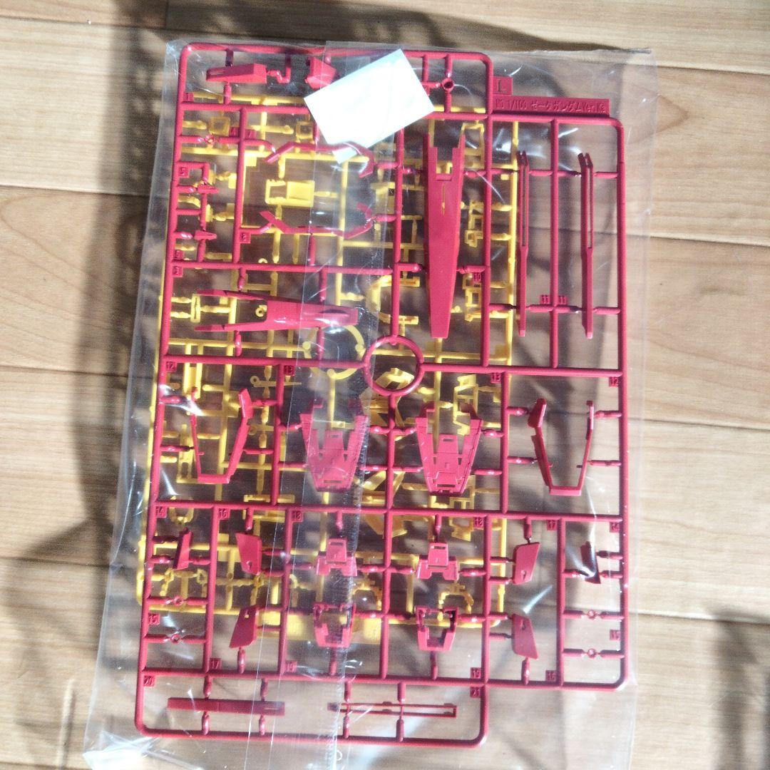 11-34 MG ゼータガンダム Ver. Ka 1/100 Zガンダム