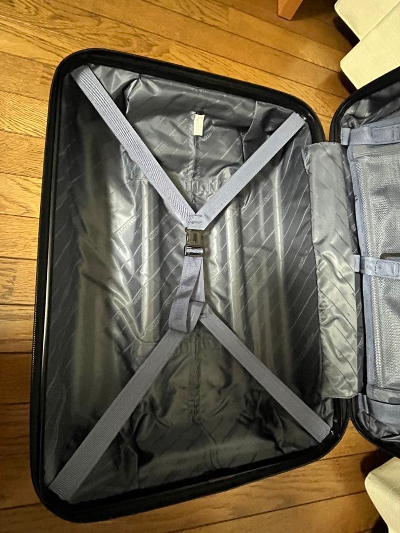 ゼロハリバートン スーツケース 32L 機内持込み可　4輪　中古品