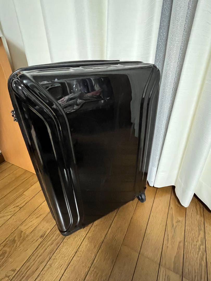 ゼロハリバートン スーツケース 32L 機内持込み可　4輪　中古品