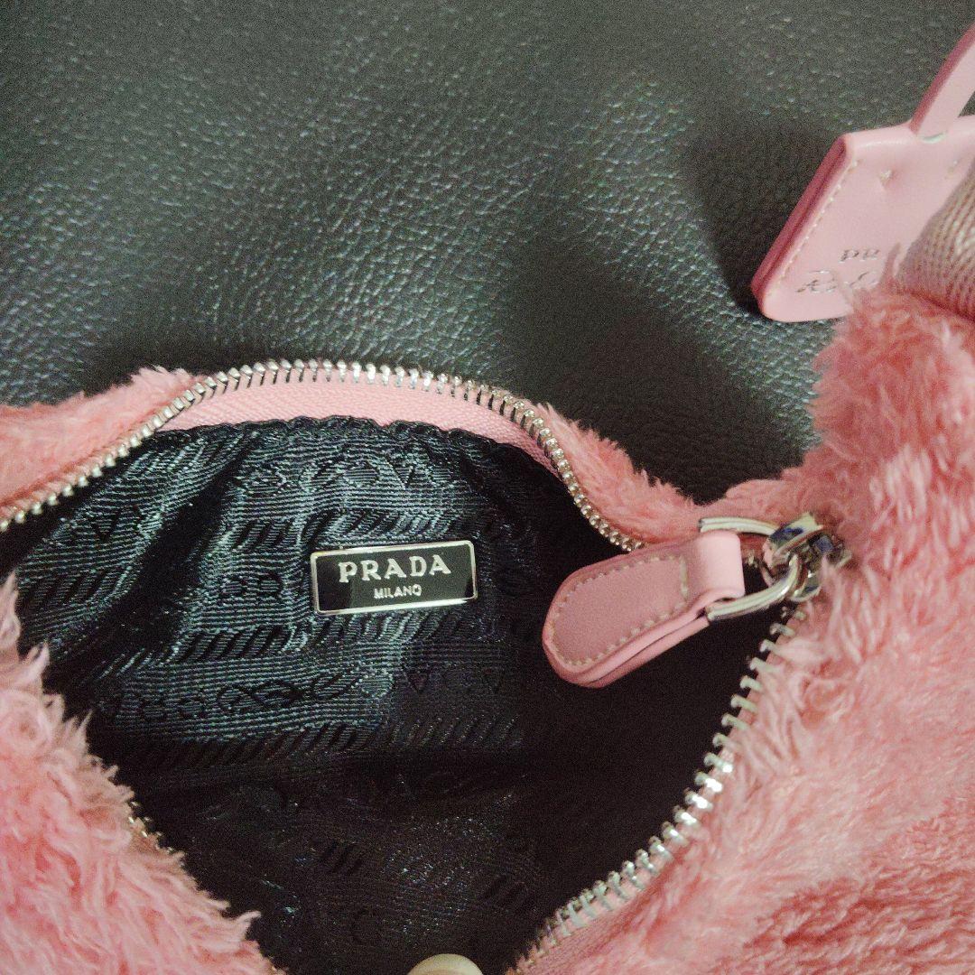 PRADA ピンク ファー ハンドバッグ