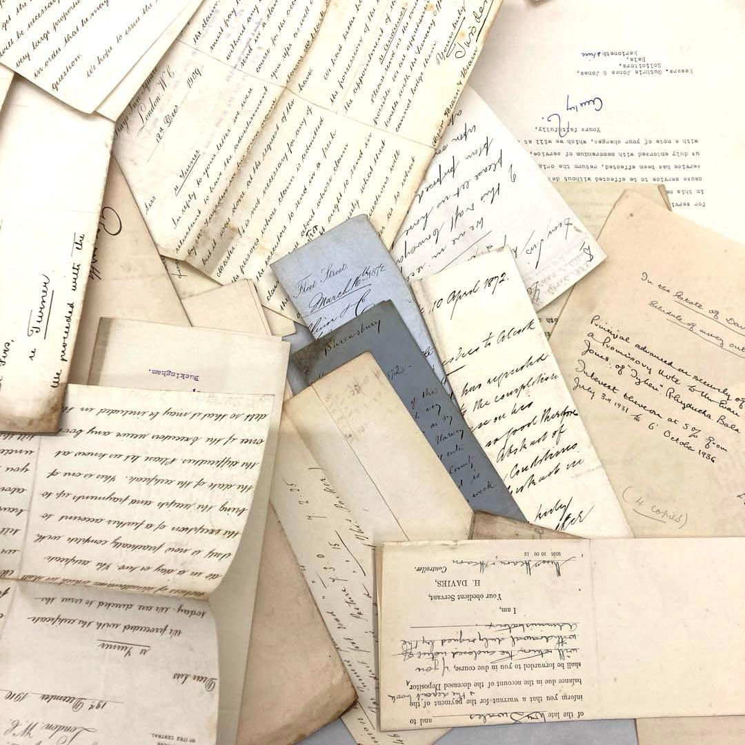 最後の一つ 書類や請求書、手書きの紙モノだけで【約800g】（200枚以上？）