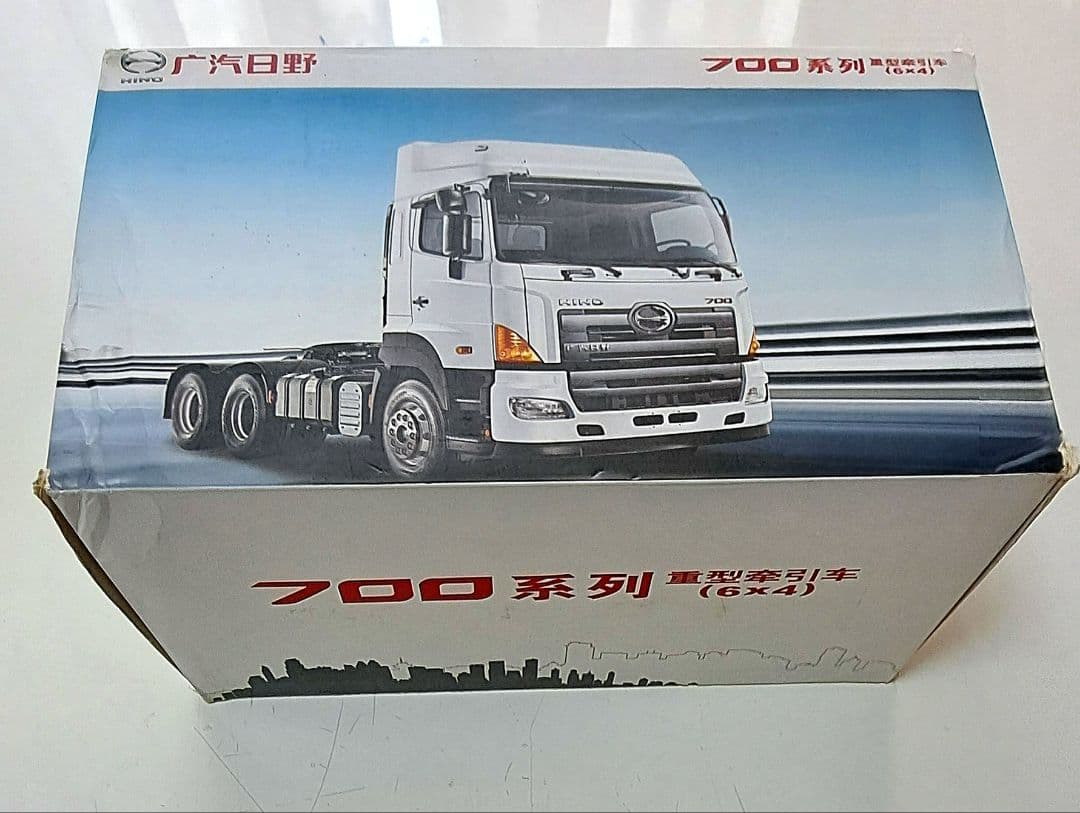 日野HINO 700系列 トラック ミニカー　24分の1スケール