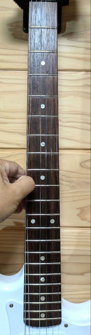 Squier ストラトキャスター SSH Affinity