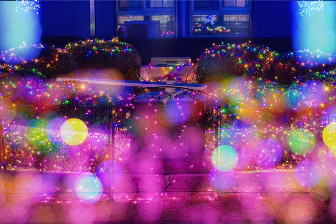 【唯一無二】SONY SEL100F28GM 単焦点　イルミの帝王