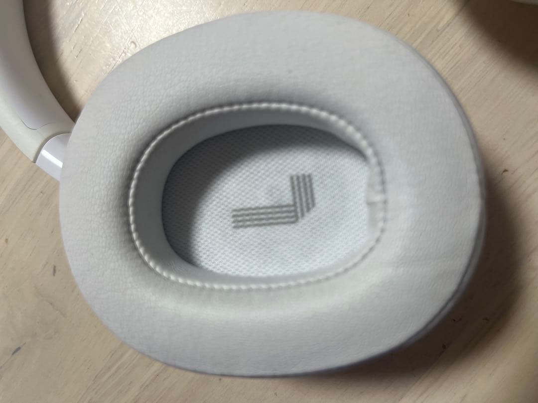 JBL TUNE 770NC ワイヤレスヘッドフォン ホワイト