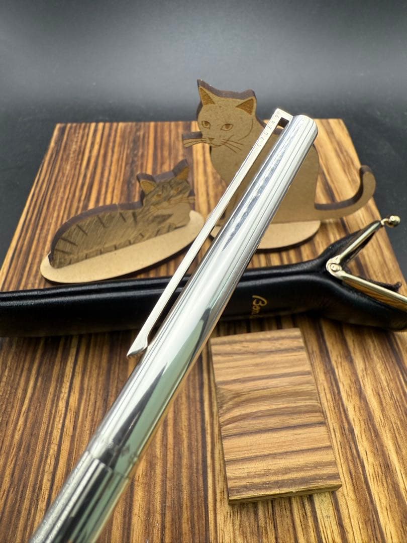 S.T DUPONT ボールペン ソリッドシルバー クラシック