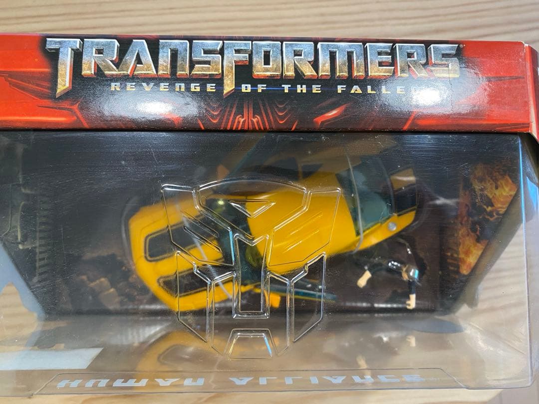 ス*】様 新品トランスフォーマーリベンジ　ヒューマンアライアンス　バンブルビー