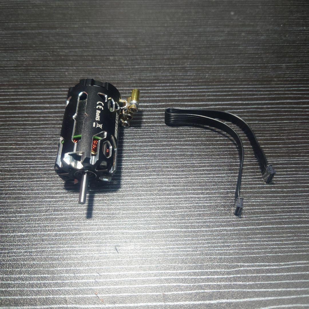 ROCKETＲC 380ブラシレスモーター 10.5T