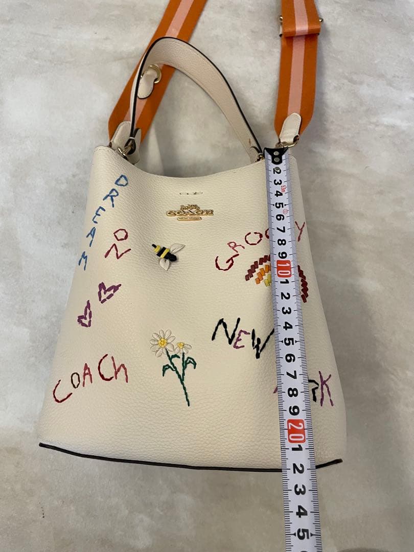 COACH 刺繍ショルダーバッグ