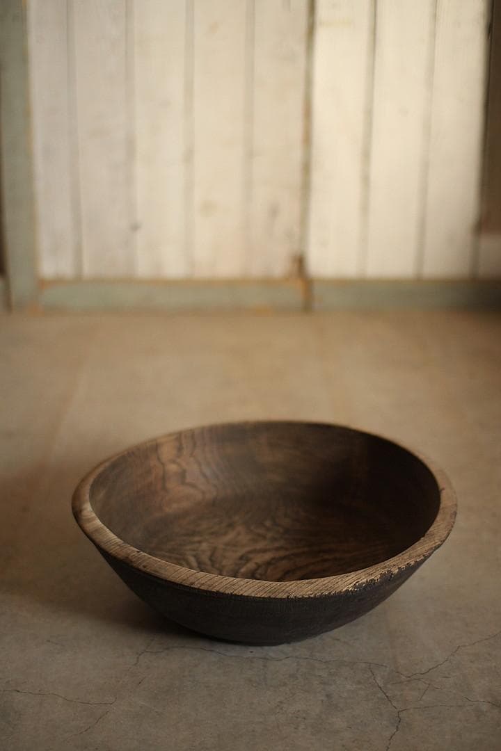 古く味のあるこね鉢　古材　くりぬき　花器　古道具　アンティーク