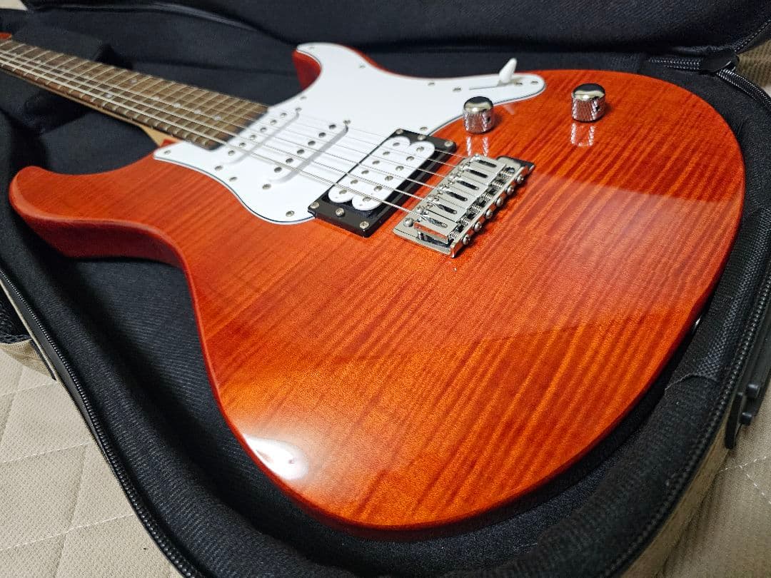 【美品】YAMAHA PACIFICA 212 VFM