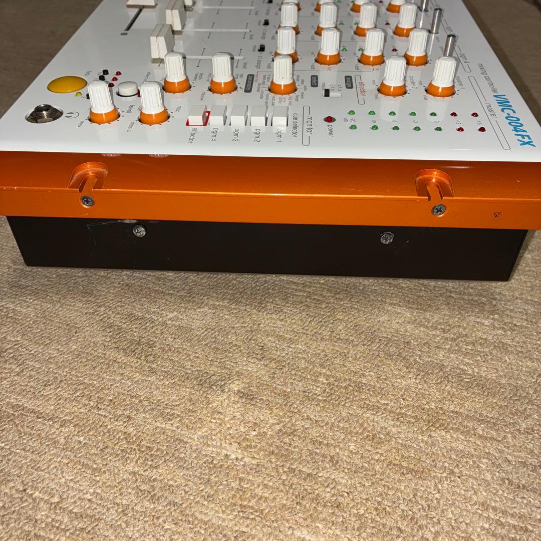 【DJミキサー】Vestax VMC-004 FX