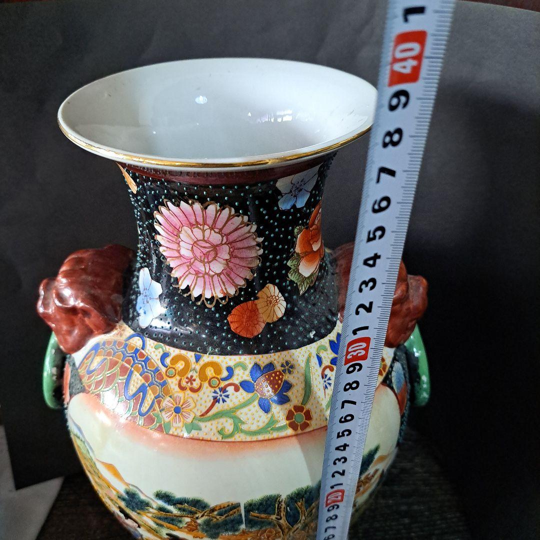 古伊万里　里帰り品　大型飾り壺　金彩粉彩　女人唐花図　獣双耳壷　輸出用