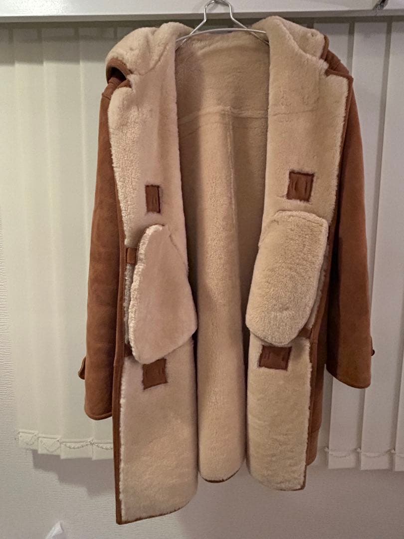 森*永様 【極美品】リアルムートン ダッフルコート L ゴールデンベア製