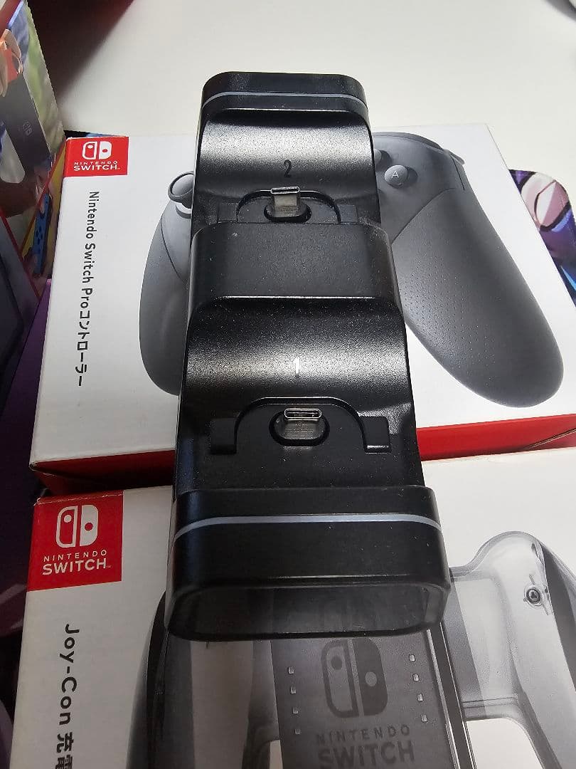 Nintendo Switch ニンテンドー　バッテリー強化版　プロコン付き