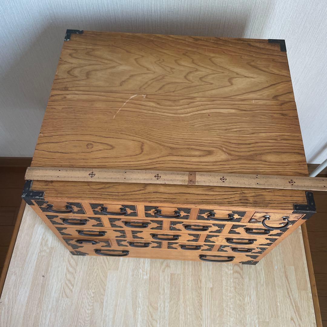 木製 中型チェスト 伝統的な和風デザイン 百味箪笥 骨董品薬箪笥 アンティーク