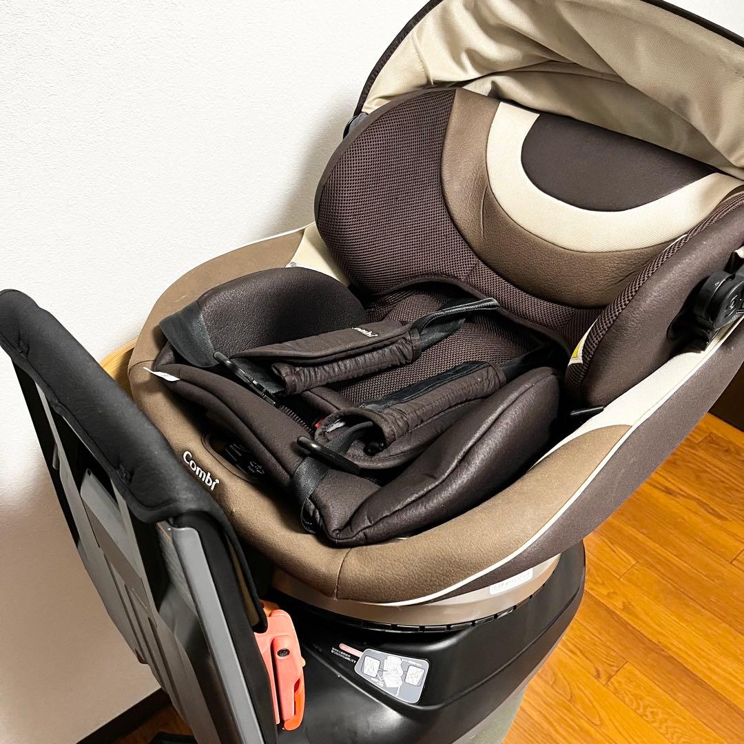 【極美品】コンビ チャイルドシート ネルームエッグショック NC-470