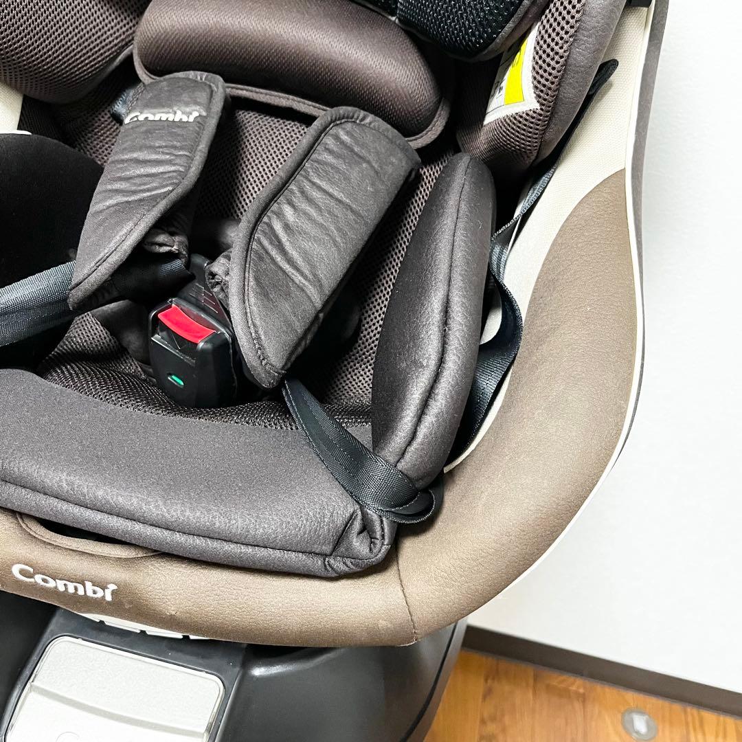 【極美品】コンビ チャイルドシート ネルームエッグショック NC-470