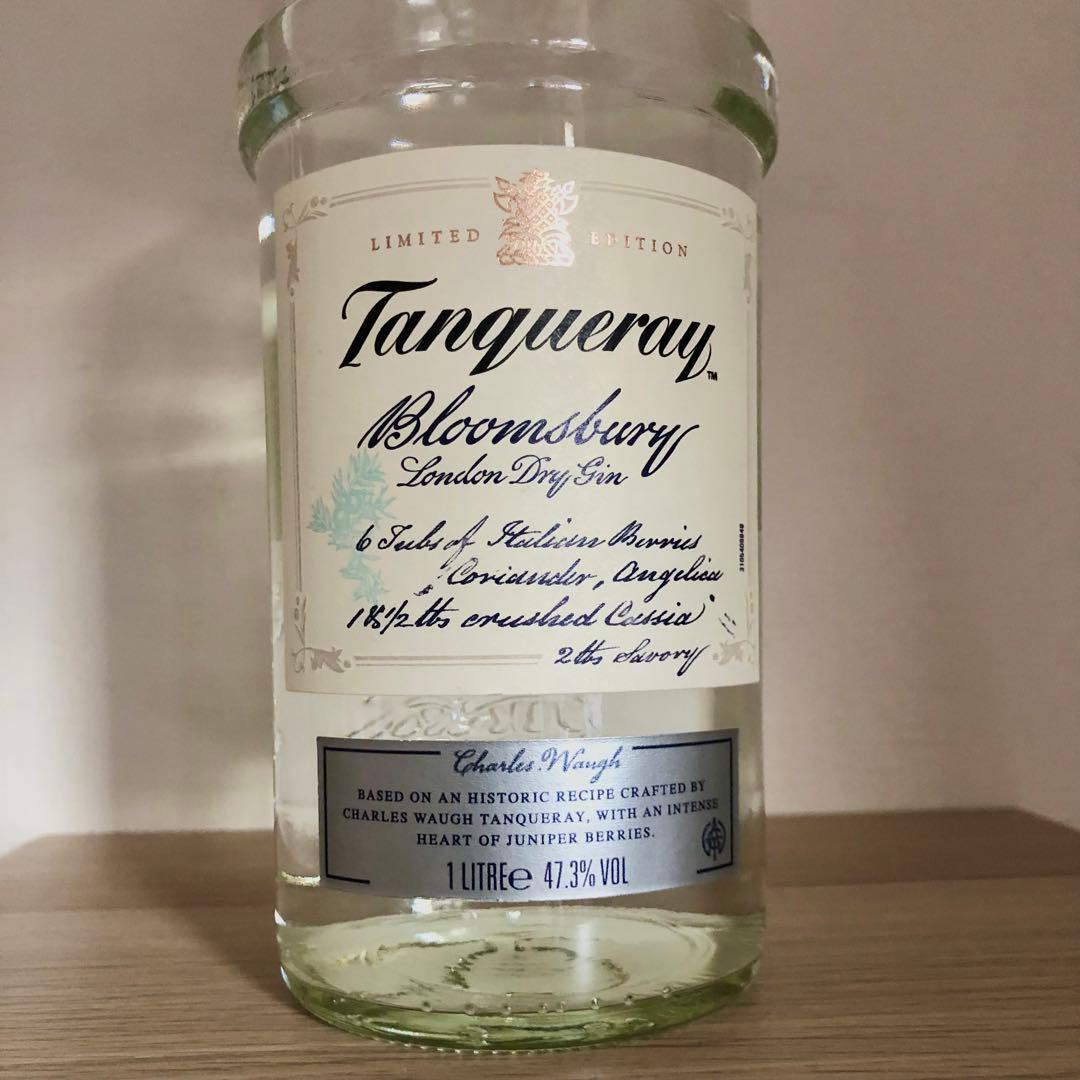 限定クラフトジン　タンカレー　ブルームスバリー