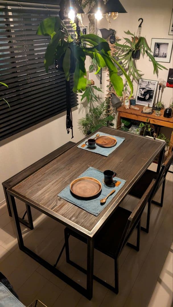 アルモニア モダンな木製ダイニングテーブルセット