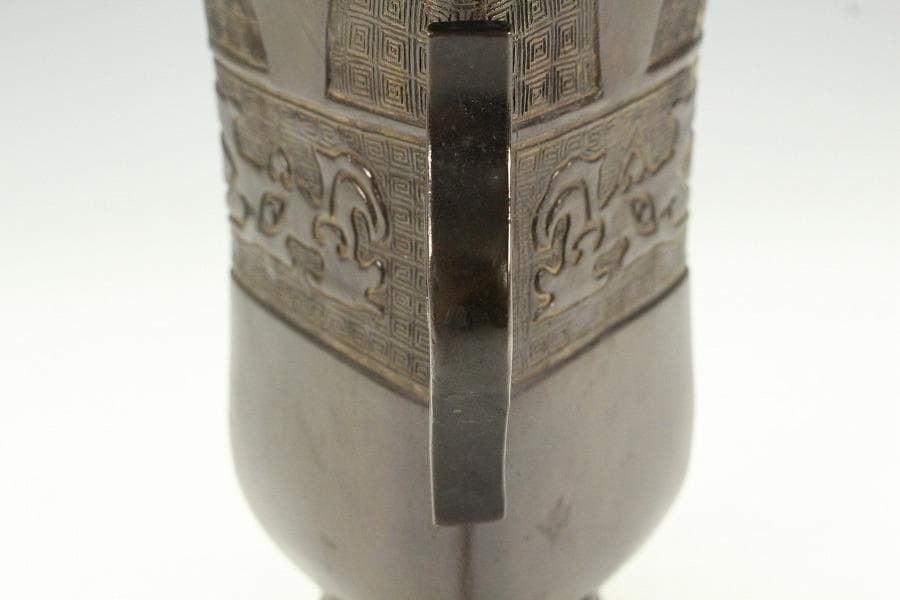 茶道具 花道 古銅 饕餮紋 菱口 瓶 高23.5cm 時代物(K-YC390)