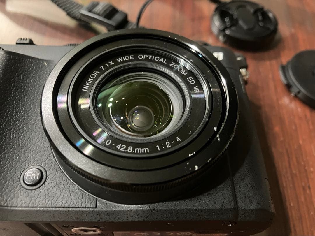 Nikon COOLPIX P7700 コンパクトデジタルカメラ