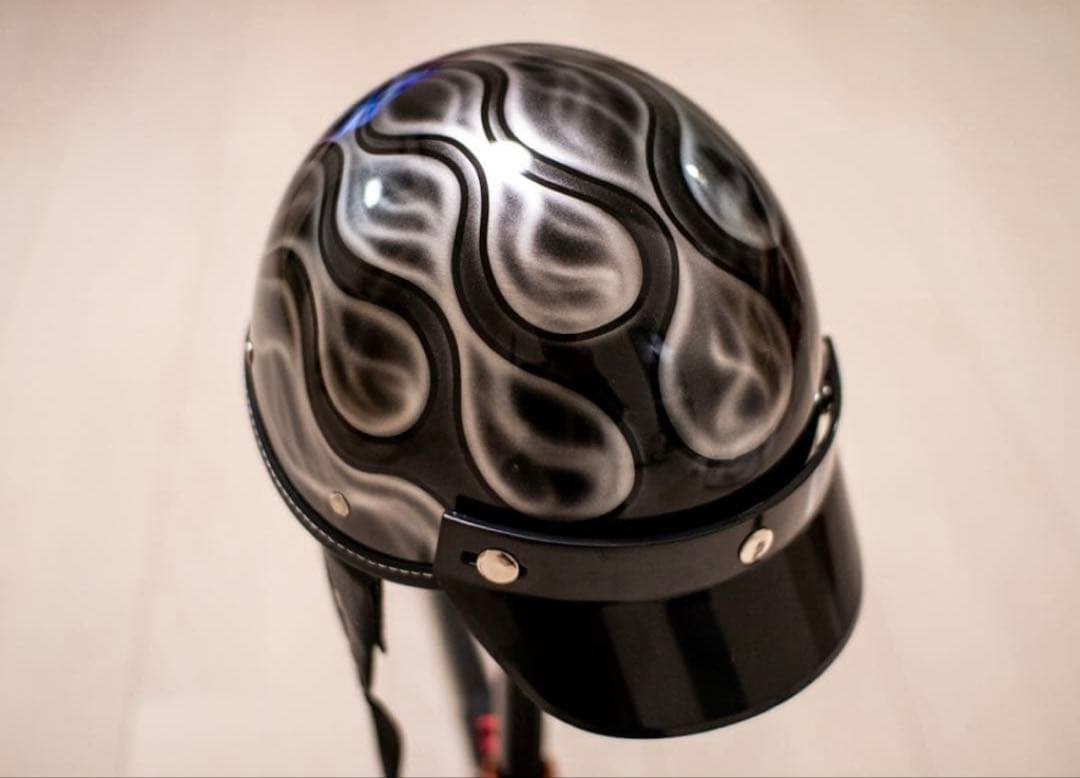 ショーティー　ポリヘル　ポリス　ヘルメット 黒、シルバーフレア