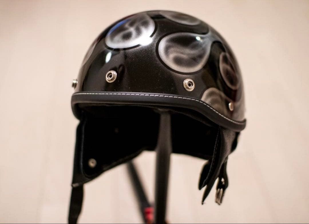 ショーティー　ポリヘル　ポリス　ヘルメット 黒、シルバーフレア