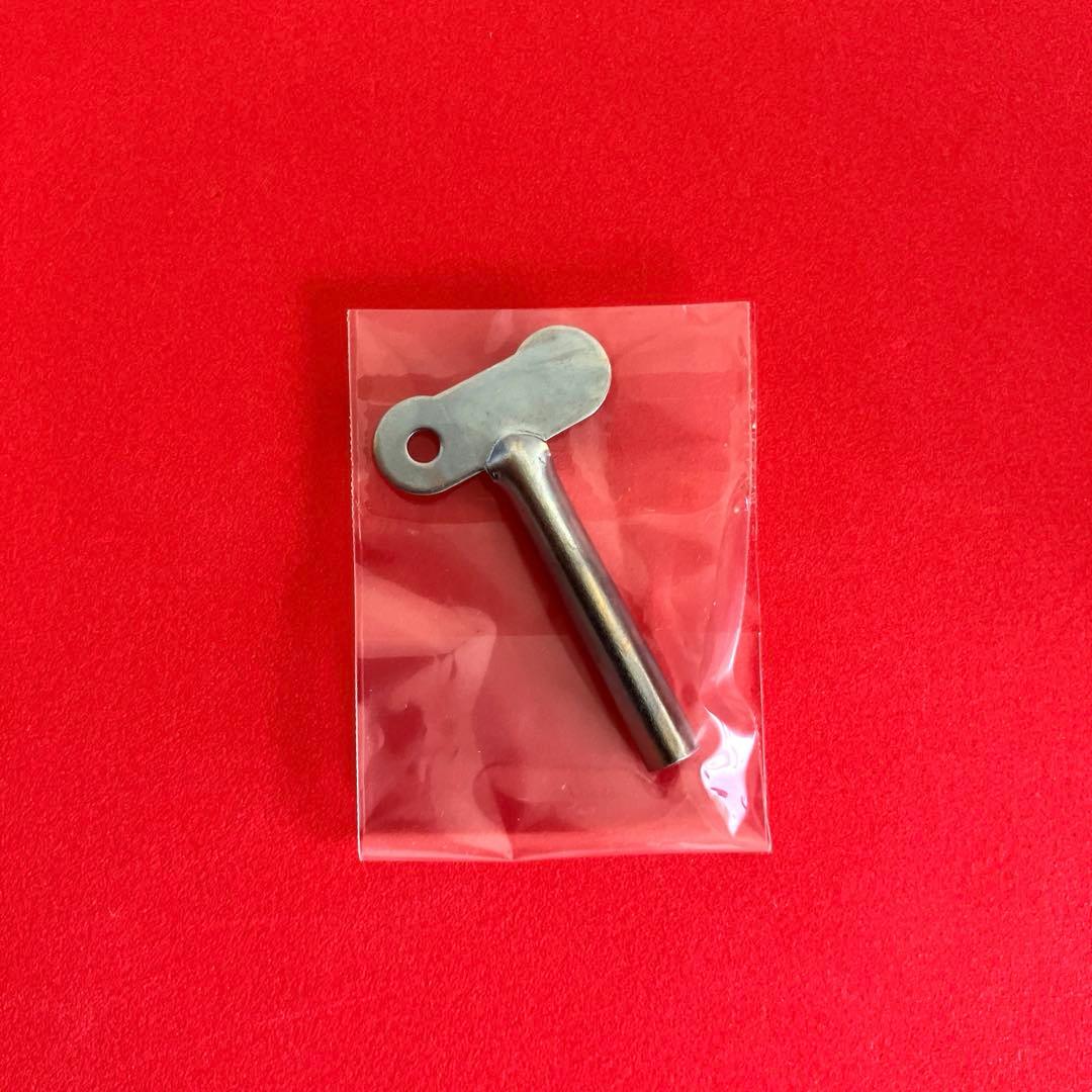 鉄腕アトム　ブリキ　ゼンマイ　ピリケン商会　箱　ゼンマイ付