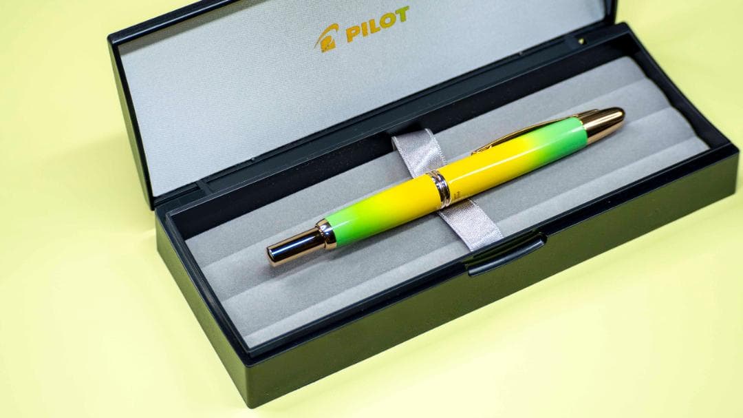 【数量限定】PILOT キャップレス 丸善 丸の内本店20周年若檸檬 MF