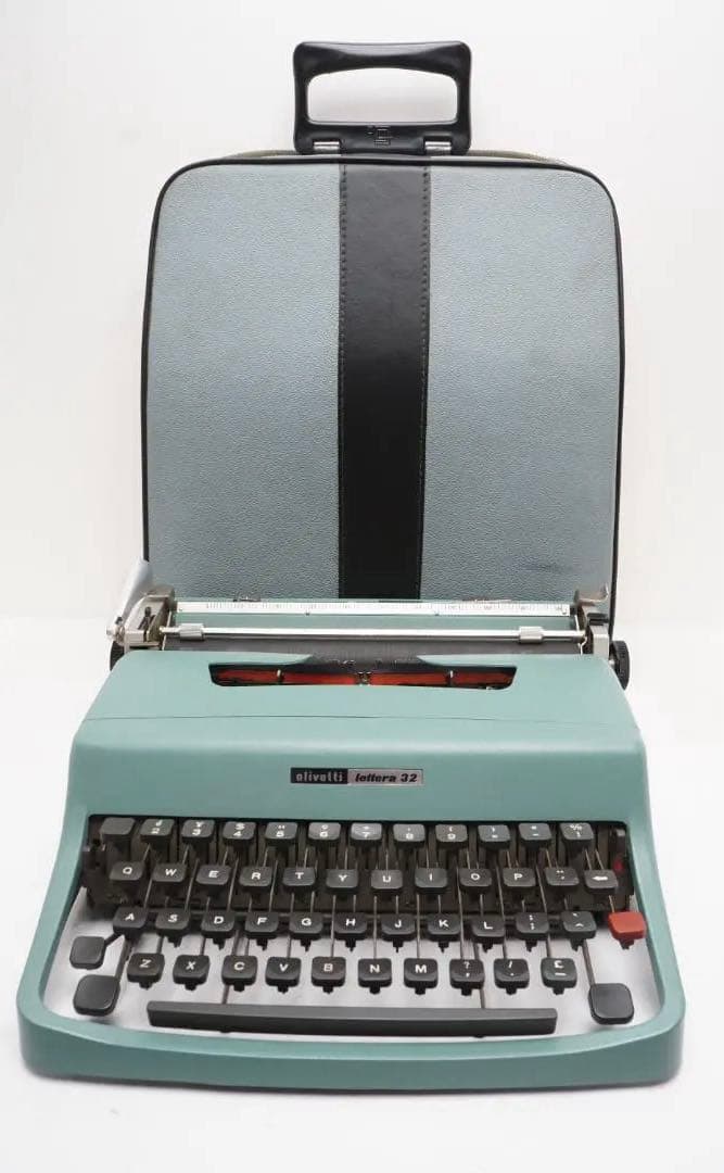 動作品　Olivetti Lettera 32 タイプライター　新品リボン付き