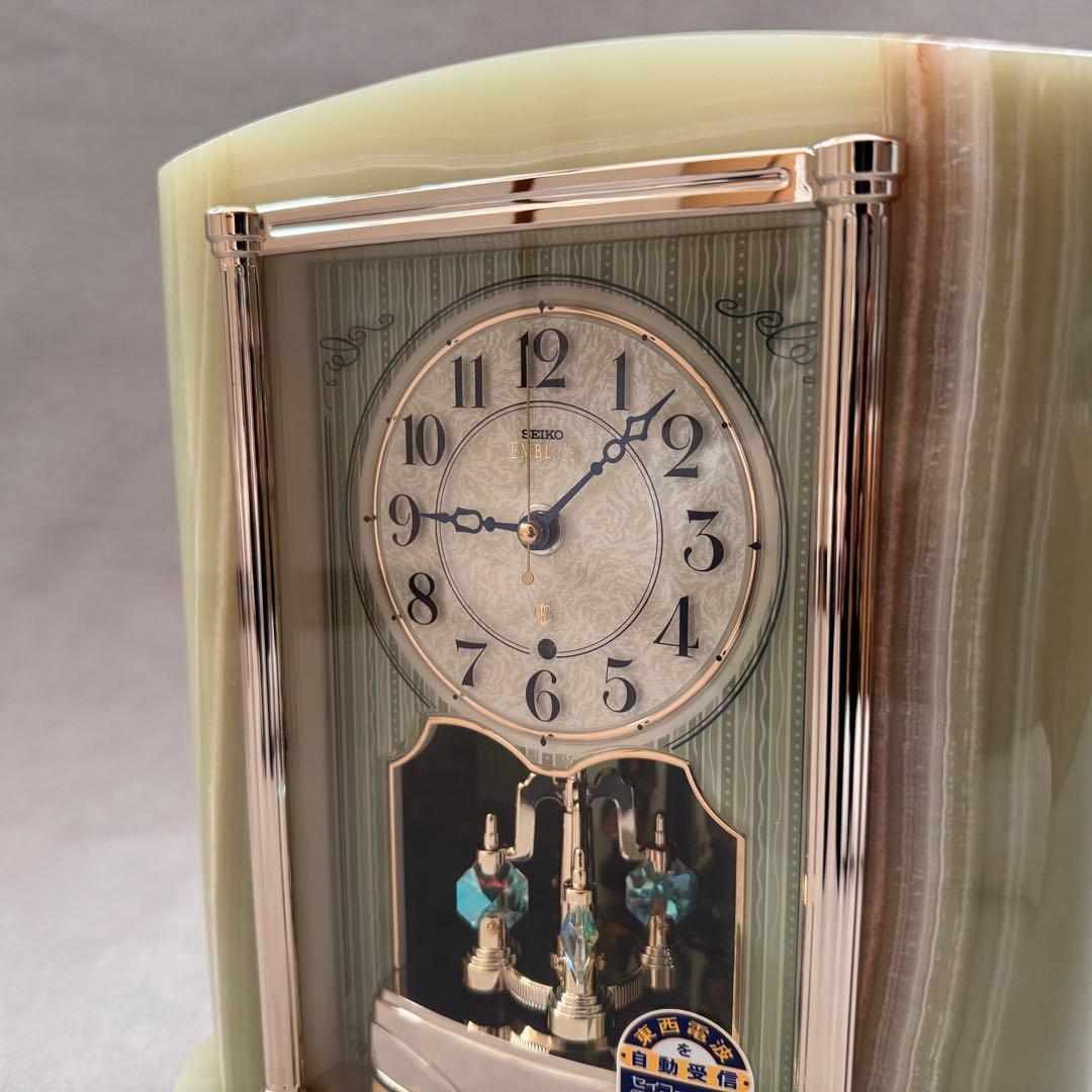 未使用 SEIKO セイコー エンブレム 大理石 置き時計 HW521M