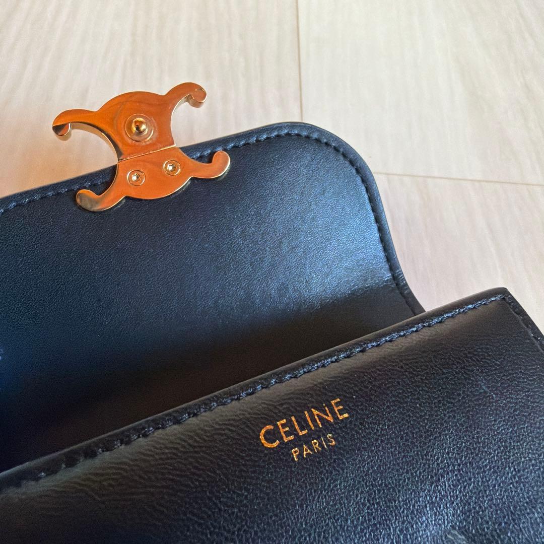 CELINE トリオンフ スモールフラップウォレット